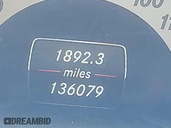 ✅ 2014 Mercedes-Benz C 250 Sport • VIN: WDDGF4HB3EG205312 • Lot: 42187909. Wystawiony na IAAI z przebiegiem 136 079 mil. Bezpłatny archiwum sprzedaży aukcyjnych z USA i szczegółowy raport historii pojazdu na DreamBid. Zdjęcie 15.