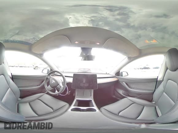 ✅ 2022 Tesla Model Y Long Range • VIN: 7SAYGDEE2NF443711 • Lot: 50913815. Wystawiony na Copart z przebiegiem 19 700 mil. Bezpłatny archiwum sprzedaży aukcyjnych z USA i szczegółowy raport historii pojazdu na DreamBid. Zdjęcie 15.