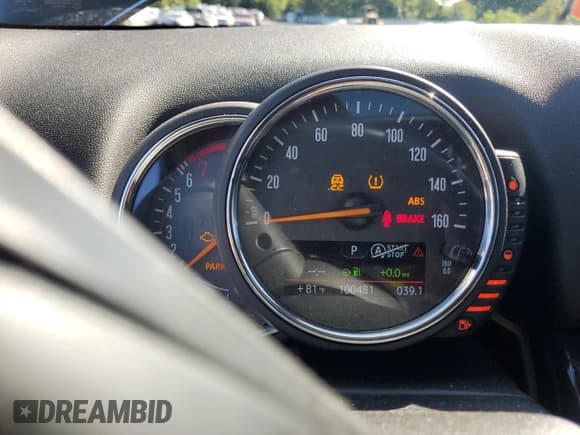 ✅ 2017 MINI Countryman Cooper S • VIN: WMZYT5C32H3D81120 • Lot: 81638455. Wystawiony na Copart z przebiegiem 100 481 mil. Bezpłatny archiwum sprzedaży aukcyjnych z USA i szczegółowy raport historii pojazdu na DreamBid. Zdjęcie 9.