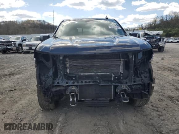 ✅ 2022 Chevrolet Silverado 1500 • VIN: 1GCUDJETXNZ525195 • Лот: 52793645. Опубликован ранее на Copart с пробегом 33 158 миль. Бесплатный доступ к архиву аукционных продаж из США и подробный отчёт об истории автомобиля на DreamBid. Изображение 5.