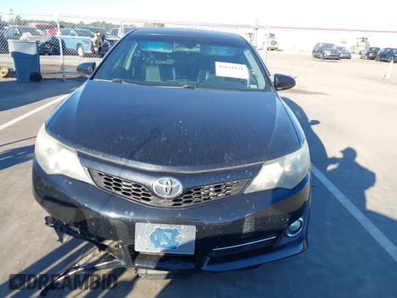 ✅ 2013 Toyota Camry SE • VIN: 4T1BF1FK2DU716432 • Lot: 43631034. Wystawiony na IAAI z przebiegiem 169 038 mil. Bezpłatny archiwum sprzedaży aukcyjnych z USA i szczegółowy raport historii pojazdu na DreamBid. Zdjęcie 12.