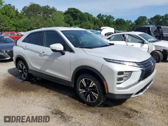 ✅ 2024 Mitsubishi Eclipse Cross SE • VIN: JA4ATWAA6RZ058283 • Lot: 56630445. Listed on Copart with 23,330 mi. Free auction sales archive from the USA and detailed vehicle history report at DreamBid. Image 4.