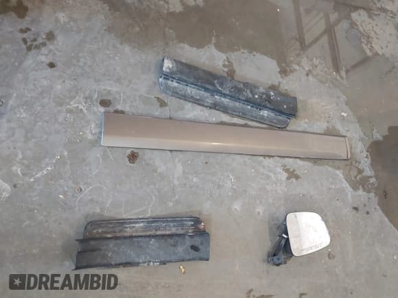 ✅ 2012 Chevrolet Captiva Sport LTZ • VIN: 3GNFL4E53CS617278 • Lot: 41592111. Wystawiony na IAAI z przebiegiem 248 602 mil. Bezpłatny archiwum sprzedaży aukcyjnych z USA i szczegółowy raport historii pojazdu na DreamBid. Zdjęcie 12.