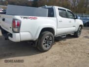 ✅ 2020 Toyota Tacoma TRD Off Road • VIN: 3TMCZ5ANXLM325654 • Lot: 43637670. Listed on IAAI with 137,509 mi. Free auction sales archive from the USA and detailed vehicle history report at DreamBid. Image 4.