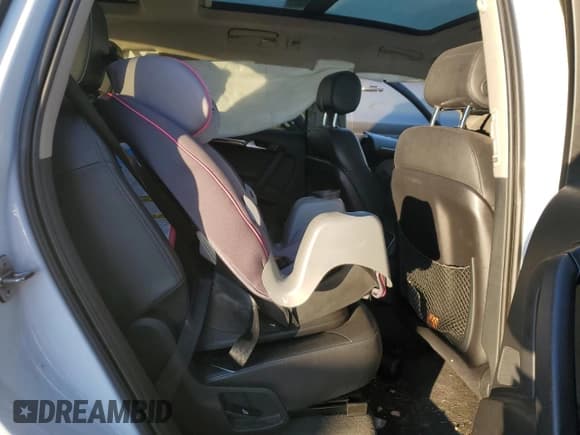 ✅ 2015 Audi Q7 Premium Plus • VIN: WA1LGAFE9FD025976 • Lot: 90424655. Wystawiony na Copart z przebiegiem Nie podano. Bezpłatny archiwum sprzedaży aukcyjnych z USA i szczegółowy raport historii pojazdu na DreamBid. Zdjęcie 10.