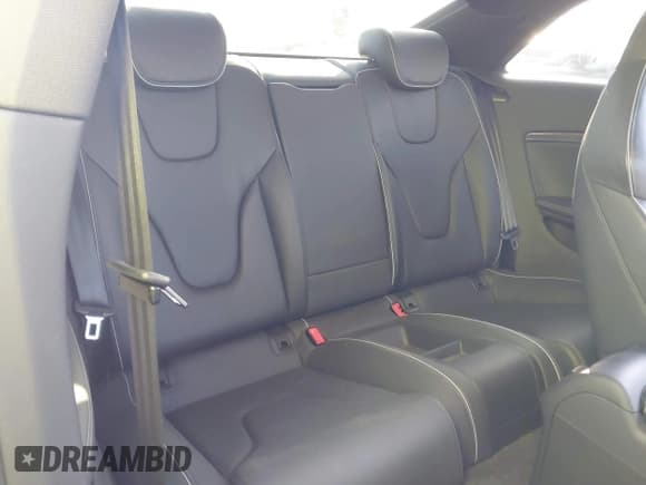 ✅ 2015 Audi RS 5 • VIN: WUAC6AFR6FA901158 • Lot: 41534905. Listed on IAAI with 35,921 mi. Free auction sales archive from the USA and detailed vehicle history report at DreamBid. Image 8.