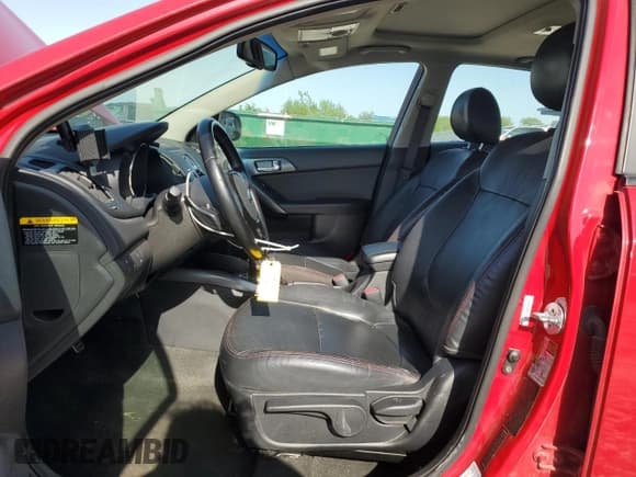 ✅ 2013 Kia Forte SX • VIN: KNAFW4A39D5698736 • Лот: 55855705. Опубликован ранее на Copart с пробегом 88 808 миль. Бесплатный доступ к архиву аукционных продаж из США и подробный отчёт об истории автомобиля на DreamBid. Изображение 7.