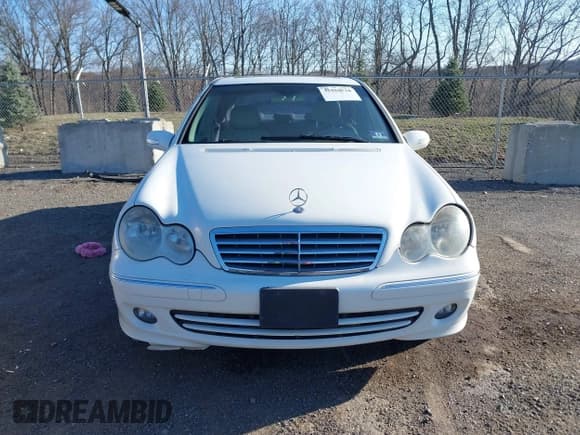 ✅ 2006 Mercedes-Benz C 280 Luxury • VIN: WDBRF92J06F755914 • Lot: 41886528. Wystawiony na IAAI z przebiegiem 182 423 mil. Bezpłatny archiwum sprzedaży aukcyjnych z USA i szczegółowy raport historii pojazdu na DreamBid. Zdjęcie 12.