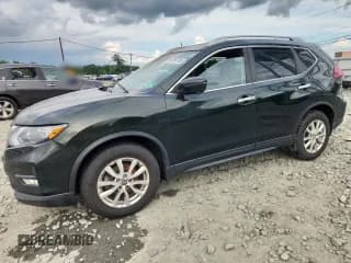 ✅ 2018 Nissan Rogue S • VIN: 5N1AT2MV6JC839949 • Lot: 65214775. Wystawiony na Copart z przebiegiem Nie podano. Bezpłatny archiwum sprzedaży aukcyjnych z USA i szczegółowy raport historii pojazdu na DreamBid. Zdjęcie 1.