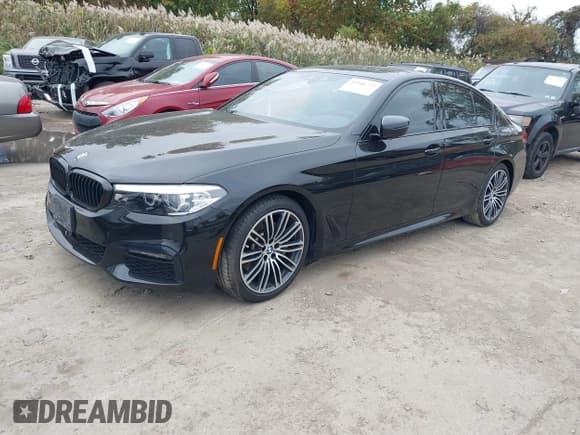 ✅ 2019 BMW 5 Series 530i xDrive • VIN: WBAJA7C52KWW01263 • Лот: 43546722. Опубликован ранее на IAAI с пробегом 47 247 миль. Бесплатный доступ к архиву аукционных продаж из США и подробный отчёт об истории автомобиля на DreamBid. Изображение 20.