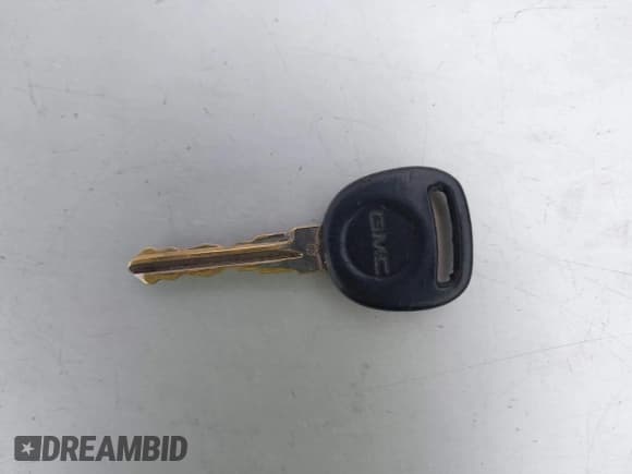 ✅ 2008 GMC Sierra 1500 SLE1 • VIN: 1GTEC19J08Z316035 • Lot: 43740954. Listed on IAAI with Not provided. Free auction sales archive from the USA and detailed vehicle history report at DreamBid. Image 11.