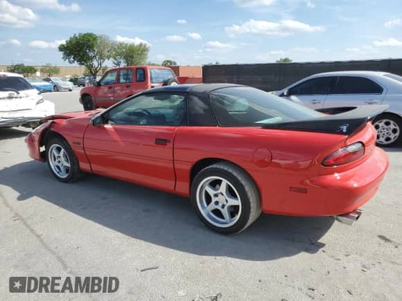 1997 Chevrolet Camaro Z28 z VIN 2G1FP22P3V2125956, wystawiony jako Copart lot #49401315 z przebiegiem 179 140 mil mil oraz Szkoda całkowita • Salvage title. Historia ofert i sprzedaży dostępna na DreamBid. Obrazek 2.