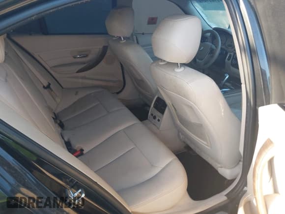 ✅ 2012 BMW 3 Series 328i • VIN: WBA3A5C55CF256230 • Лот: 42847878. Опубликован ранее на IAAI с пробегом Не указан. Бесплатный доступ к архиву аукционных продаж из США и подробный отчёт об истории автомобиля на DreamBid. Изображение 8.