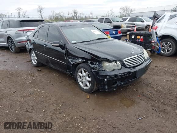 ✅ 2004 Mercedes-Benz C 240 • VIN: WDBRF81J74F451536 • Lot: 41954471. Listed on IAAI with 104,629 mi. Free auction sales archive from the USA and detailed vehicle history report at DreamBid. Image 1.