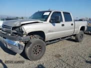 ✅ 2005 Chevrolet Silverado 2500HD LS • VIN: 1GCHK232X5F834481 • Lot: 43302751. Wystawiony na IAAI z przebiegiem 196 320 mil. Bezpłatny archiwum sprzedaży aukcyjnych z USA i szczegółowy raport historii pojazdu na DreamBid. Zdjęcie 18.