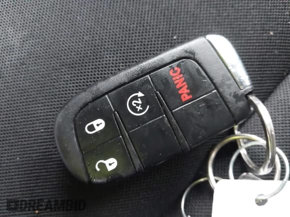 ✅ 2021 Jeep Renegade Latitude • VIN: ZACNJDBB2MPN31870 • Lot: 43601505. Wystawiony na IAAI z przebiegiem 29 639 mil. Bezpłatny archiwum sprzedaży aukcyjnych z USA i szczegółowy raport historii pojazdu na DreamBid. Zdjęcie 11.