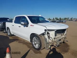 ✅ 2019 Chevrolet Silverado 1500 LTZ • VIN: 1GCUYGED2KZ209236 • Lot: 42676921. Wystawiony na IAAI z przebiegiem 141 286 mil. Bezpłatny archiwum sprzedaży aukcyjnych z USA i szczegółowy raport historii pojazdu na DreamBid. Zdjęcie 1.