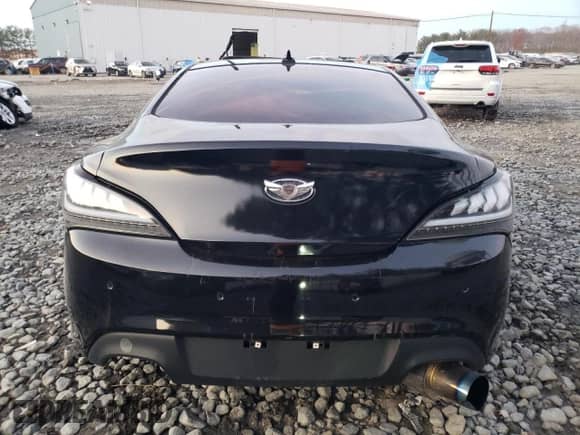 2015 Hyundai Genesis Coupe Ultimate с VIN KMHHU6KJXFU126914, выставлен на аукционе Copart как лот 81353284 с пробегом 79 248 миль миль и Списание • Salvage title. История ставок и продаж доступна на DreamBid. Изображение 6.