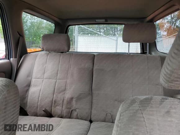 ✅ 1996 Toyota 4Runner SR5 • VIN: JT3HN86R2T0011910 • Лот: 81955475. Опубликован ранее на Copart с пробегом 212 772 миль. Бесплатный доступ к архиву аукционных продаж из США и подробный отчёт об истории автомобиля на DreamBid. Изображение 10.