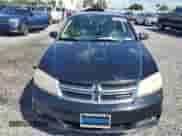 2011 Dodge Avenger Lux с VIN 1B3BD2FG6BN591522, выставлен на аукционе Copart как лот 74088734 с пробегом Не указан миль и На запчасти • Non repairable. История ставок и продаж доступна на DreamBid. Изображение 5.