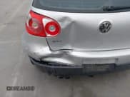 ✅ 2008 Volkswagen Golf GTI • VIN: WVWHV71K28W040036 • Lot: 43587162. Wystawiony na IAAI z przebiegiem 241 415 mil. Bezpłatny archiwum sprzedaży aukcyjnych z USA i szczegółowy raport historii pojazdu na DreamBid. Zdjęcie 13.