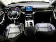 ✅ 2023 Ford Explorer Limited • VIN: 1FMSK7FH3PGB69368 • Lot: 91118265. Wystawiony na Copart z przebiegiem 48 376 mil. Bezpłatny archiwum sprzedaży aukcyjnych z USA i szczegółowy raport historii pojazdu na DreamBid. Zdjęcie 8.