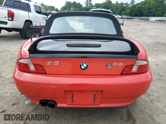 ✅ 2000 BMW Z3 2.8 • VIN: 4USCH3348YLF41620 • Лот: 61142035. Опубликован ранее на Copart с пробегом 43 362 миль. Бесплатный доступ к архиву аукционных продаж из США и подробный отчёт об истории автомобиля на DreamBid. Изображение 6.