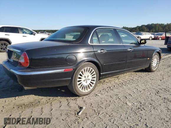 ✅ 2006 Jaguar XJ Series XJ8 • VIN: SAJWA71BX6SH04689 • Lot: 80373275. Listed on Copart with 94,692 mi. Free auction sales archive from the USA and detailed vehicle history report at DreamBid. Image 3.