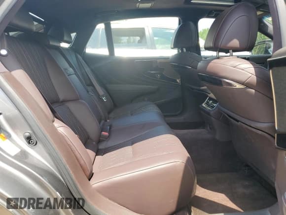 ✅ 2019 Lexus LS 500 • VIN: JTHC51FF7K5007211 • Лот: 59156954. Опубликован ранее на Copart с пробегом Не указан. Бесплатный доступ к архиву аукционных продаж из США и подробный отчёт об истории автомобиля на DreamBid. Изображение 10.