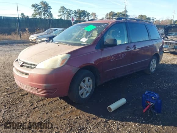 ✅ 2004 Toyota Sienna LE • VIN: 5TDZA23C44S037691 • Lot: 43786683. Wystawiony na IAAI z przebiegiem Nie podano. Bezpłatny archiwum sprzedaży aukcyjnych z USA i szczegółowy raport historii pojazdu na DreamBid. Zdjęcie 2.