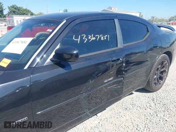 ✅ 2006 Dodge Charger R/T • VIN: 2B3KA53H56H249095 • Лот: 43367851. Опубликован ранее на IAAI с пробегом 188 000 миль. Бесплатный доступ к архиву аукционных продаж из США и подробный отчёт об истории автомобиля на DreamBid. Изображение 13.