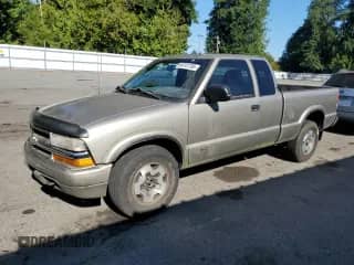 2000 Chevrolet S-10 LS с VIN 1GCDT19WXY8310207, выставлен на аукционе Copart как лот 66741795 с пробегом 249 889 миль миль и Чистый • Clean title. История ставок и продаж доступна на DreamBid. Изображение 1.