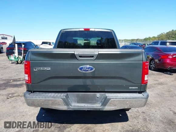 ✅ 2015 Ford F-150 XLT • VIN: 1FTEW1E83FKD02906 • Лот: 43465811. Опубликован ранее на IAAI с пробегом 226 865 миль. Бесплатный доступ к архиву аукционных продаж из США и подробный отчёт об истории автомобиля на DreamBid. Изображение 16.