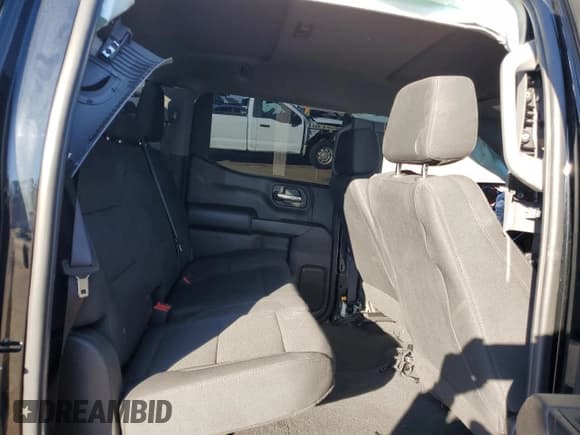 ✅ 2024 Chevrolet Silverado 1500 • VIN: 3GCUD4ED8RG185481 • Лот: 87740895. Опубликован ранее на Copart с пробегом Не указан. Бесплатный доступ к архиву аукционных продаж из США и подробный отчёт об истории автомобиля на DreamBid. Изображение 10.