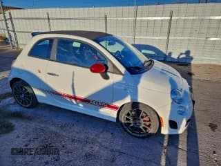 ✅ 2013 FIAT 500 Abarth • VIN: 3C3CFFJH1DT666932 • Lot: 94524675. Wystawiony na Copart z przebiegiem 57 694 mil. Bezpłatny archiwum sprzedaży aukcyjnych z USA i szczegółowy raport historii pojazdu na DreamBid. Zdjęcie 4.