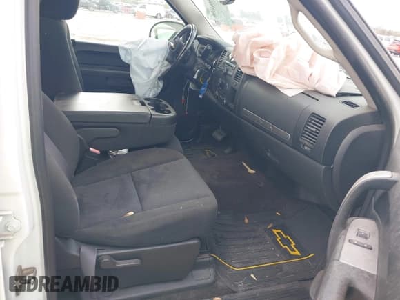 ✅ 2011 Chevrolet Silverado 1500 LT • VIN: 3GCPCSE09BG307739 • Лот: 43544351. Опубликован ранее на IAAI с пробегом 204 198 миль. Бесплатный доступ к архиву аукционных продаж из США и подробный отчёт об истории автомобиля на DreamBid. Изображение 5.