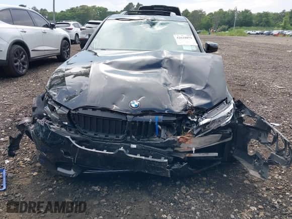 2020 BMW 3 Series 330i xDrive с VIN WBA5R7C03LFH52597, выставлен на аукционе IAAI как лот 42618079 с пробегом 51 767 миль миль и . История ставок и продаж доступна на DreamBid. Изображение 12.