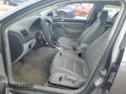 ✅ 2006 Volkswagen Jetta 2.5L • VIN: 3VWRG71K26M690381 • Лот: 85583905. Опубликован ранее на Copart с пробегом 175 865 миль. Бесплатный доступ к архиву аукционных продаж из США и подробный отчёт об истории автомобиля на DreamBid. Изображение 7.