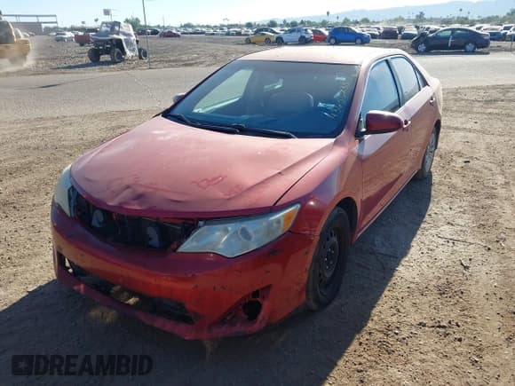 ✅ 2012 Toyota Camry LE • VIN: 4T4BF1FK3CR200200 • Lot: 43656235. Wystawiony na IAAI z przebiegiem 203 704 mil. Bezpłatny archiwum sprzedaży aukcyjnych z USA i szczegółowy raport historii pojazdu na DreamBid. Zdjęcie 6.