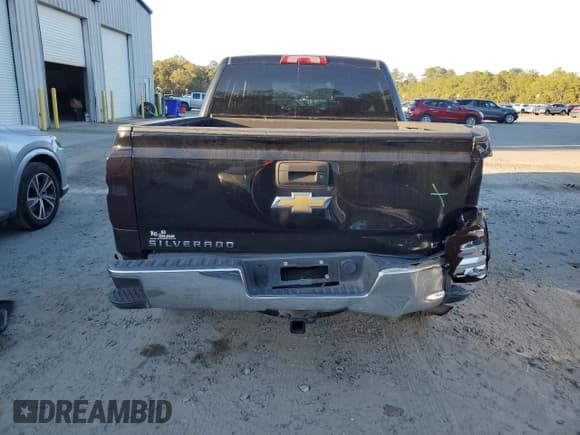 ✅ 2015 Chevrolet Silverado 1500 LT • VIN: 3GCUKREC4FG264605 • Lot: 92368965. Listed on Copart with 190,012 mi. Free auction sales archive from the USA and detailed vehicle history report at DreamBid. Image 6.