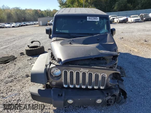 ✅ 2017 Jeep Wrangler Unlimited Sport • VIN: 1C4HJWDG8HL703639 • Lot: 86323665. Wystawiony na Copart z przebiegiem 106 398 mil. Bezpłatny archiwum sprzedaży aukcyjnych z USA i szczegółowy raport historii pojazdu na DreamBid. Zdjęcie 5.