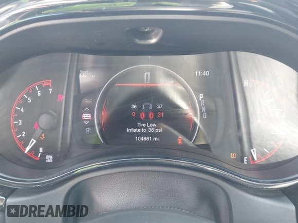 ✅ 2021 Dodge Durango SXT • VIN: 1C4RDHAG8MC693829 • Lot: 42983962. Wystawiony na IAAI z przebiegiem 104 881 mil. Bezpłatny archiwum sprzedaży aukcyjnych z USA i szczegółowy raport historii pojazdu na DreamBid. Zdjęcie 7.