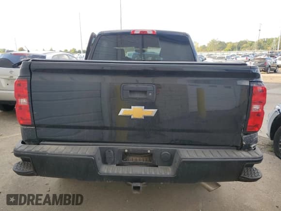 ✅ 2018 Chevrolet Silverado 1500 LT • VIN: 3GCUKREC7JG101892 • Lot: 82225935. Listed on Copart with 205,209 mi. Free auction sales archive from the USA and detailed vehicle history report at DreamBid. Image 6.