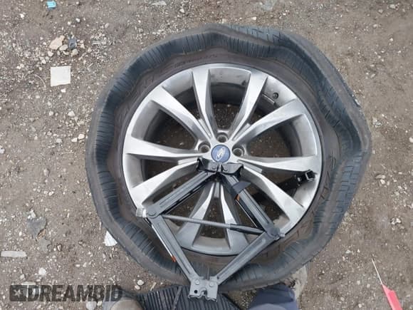 ✅ 2017 Ford Edge Sport • VIN: 2FMPK4AP2HBB33960 • Лот: 43516435. Опубликован ранее на IAAI с пробегом 57 237 миль. Бесплатный доступ к архиву аукционных продаж из США и подробный отчёт об истории автомобиля на DreamBid. Изображение 12.