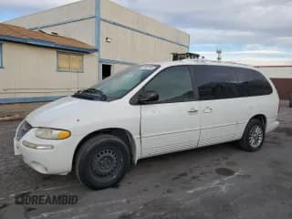 ✅ 2000 Chrysler Town & Country Limited • VIN: 1C4GP64L9YB521378 • Lot: 41983765. Listed on Copart with 74,216 mi. Free auction sales archive from the USA and detailed vehicle history report at DreamBid. Image 1.