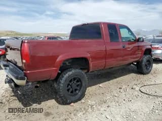 ✅ 1997 Chevrolet Silverado 2500 • VIN: 1GCGK29J0VE155562 • Lot: 52716745. Wystawiony na Copart z przebiegiem 228 506 mil. Bezpłatny archiwum sprzedaży aukcyjnych z USA i szczegółowy raport historii pojazdu na DreamBid. Zdjęcie 3.