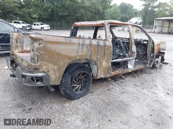 ✅ 2019 Chevrolet Silverado 1500 LT • VIN: 1GCPWCED0KZ116422 • Lot: 42883220. Wystawiony na IAAI z przebiegiem Nie podano. Bezpłatny archiwum sprzedaży aukcyjnych z USA i szczegółowy raport historii pojazdu na DreamBid. Zdjęcie 4.