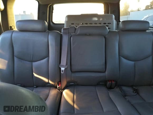 ✅ 2005 Chevrolet Suburban LT • VIN: 1GNFK16Z15J211653 • Лот: 80259104. Опубликован ранее на Copart с пробегом 108 723 миль. Бесплатный доступ к архиву аукционных продаж из США и подробный отчёт об истории автомобиля на DreamBid. Изображение 10.