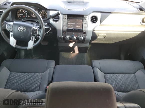 ✅ 2019 Toyota Tundra SR5 • VIN: 5TFUW5F13KX824940 • Lot: 70729095. Listed on Copart with 197,696 mi. Free auction sales archive from the USA and detailed vehicle history report at DreamBid. Image 8.