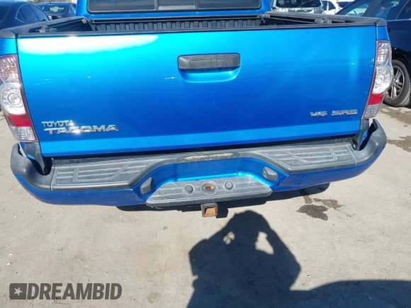 ✅ 2009 Toyota Tacoma • VIN: 5TELU42N49Z603418 • Lot: 41372341. Wystawiony na IAAI z przebiegiem 2 096 661 mil. Bezpłatny archiwum sprzedaży aukcyjnych z USA i szczegółowy raport historii pojazdu na DreamBid. Zdjęcie 6.